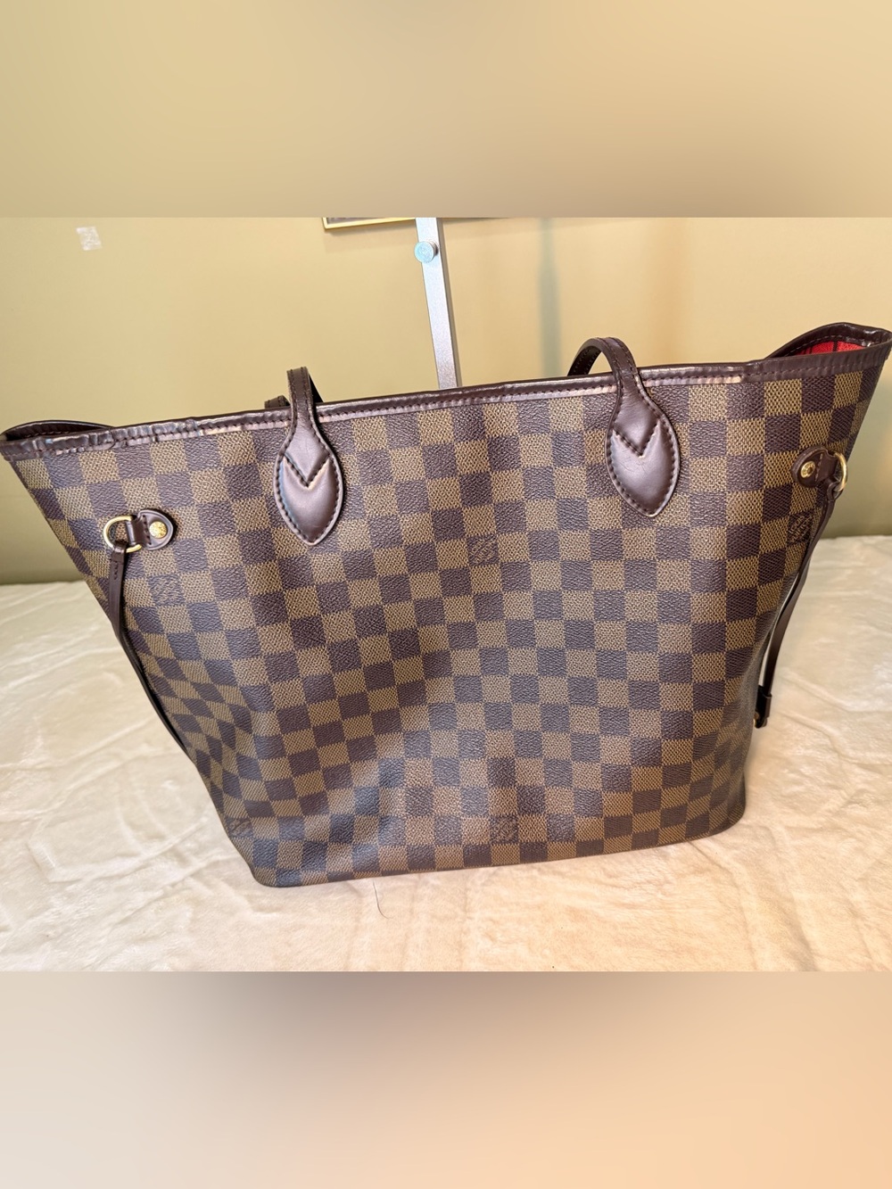 Louis Vuitton Damier Ebene Neverfull MM Tote with Red Interior - Picture 4 of 16